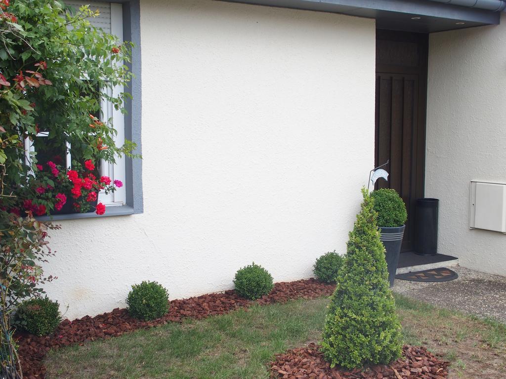 Bed And Breakfast Le Patio Montigny-les-Metz Exteriör bild